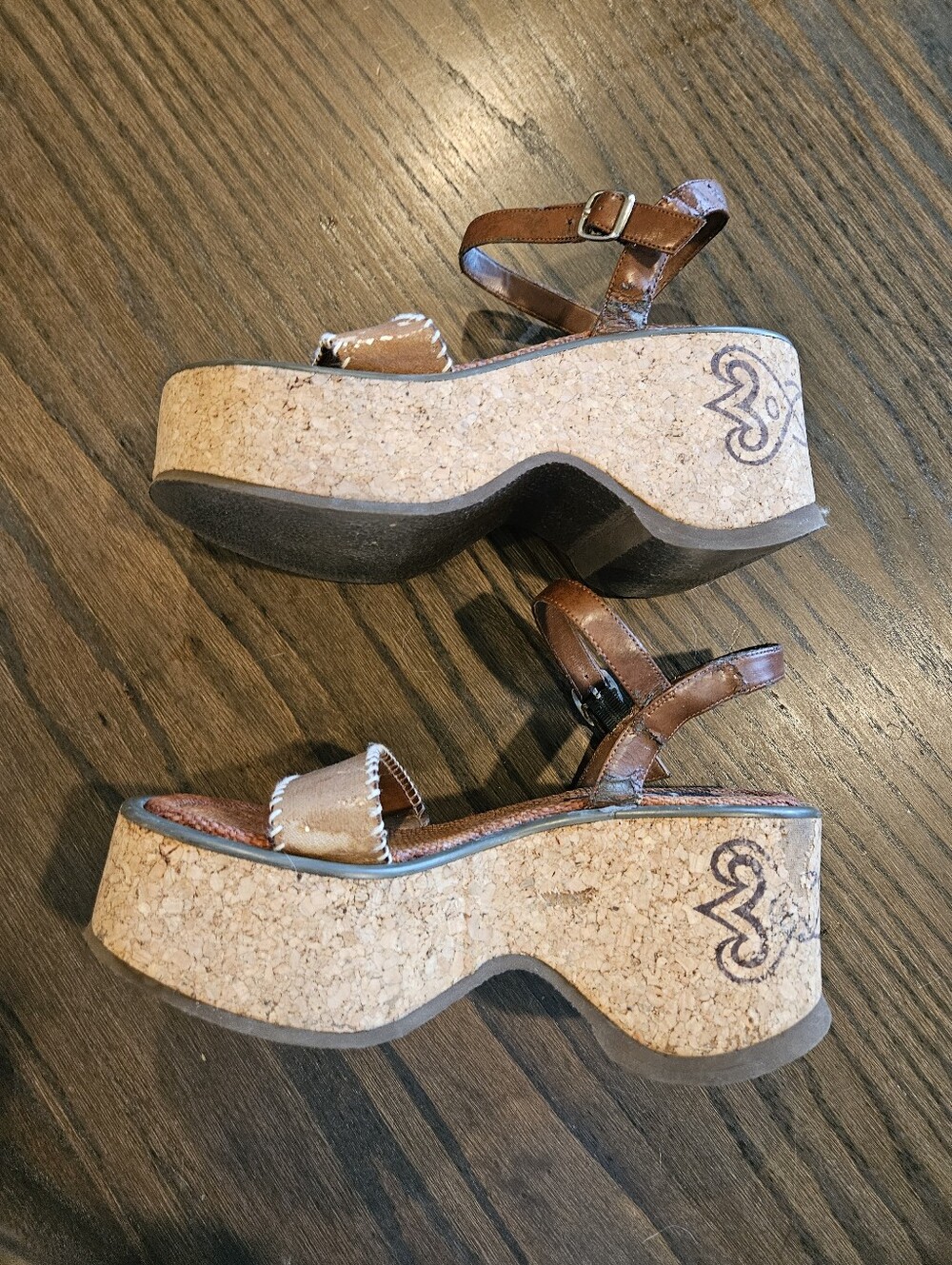 L.e.i. Vintage 90's Y2K Cork Platform Tribal Sandals with Ankle Strap